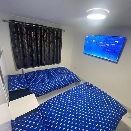 The Royal Boutique Oxford Lodge By London Sleep 6 Hayes  Dış mekan fotoğraf