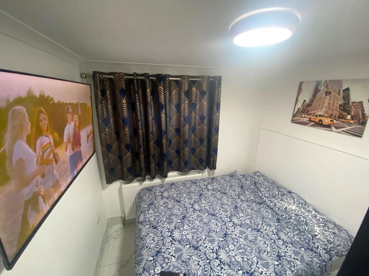 The Royal Boutique Oxford Lodge By London Sleep 6 Hayes  Dış mekan fotoğraf
