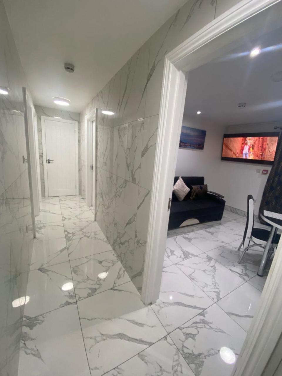 The Royal Boutique Oxford Lodge By London Sleep 6 Hayes  Dış mekan fotoğraf