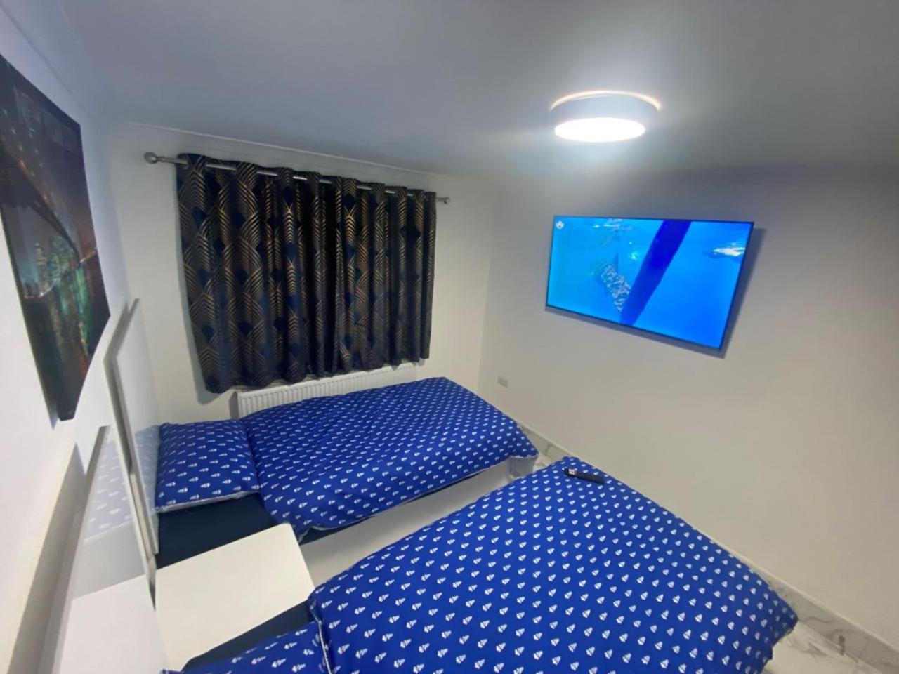 The Royal Boutique Oxford Lodge By London Sleep 6 Hayes  Dış mekan fotoğraf